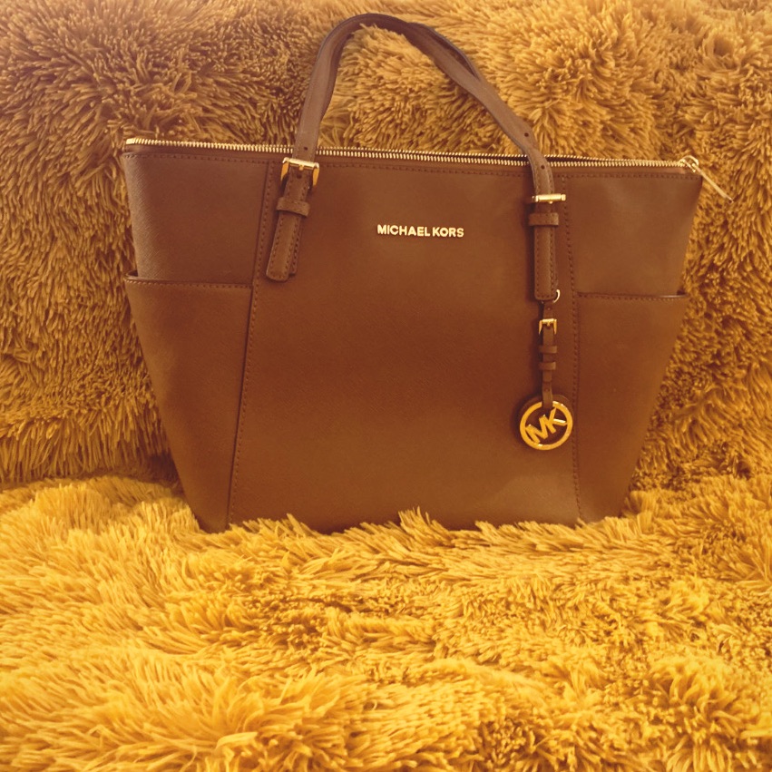 Authentic Michael Kors Jet Set Zip Tote